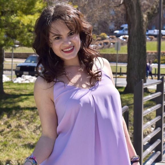 Meet your Posher, Rachel - Picture 1 of 1